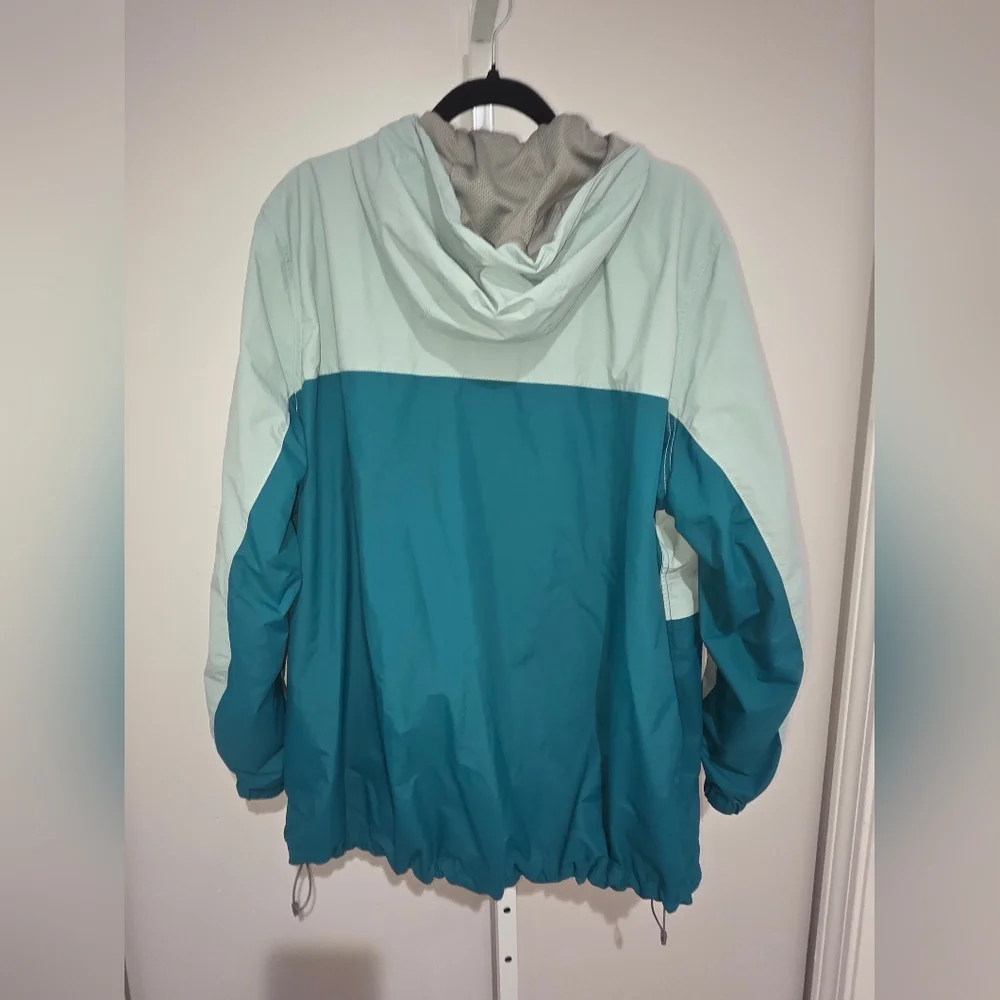 Carharrt Womens Plus 1x (16w-18w) Rain Defender Loose Fit Rain Jacket - Picture 4 of 12